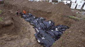El número de muertos por el tifón Haiyan en Filipinas supera los 5.200