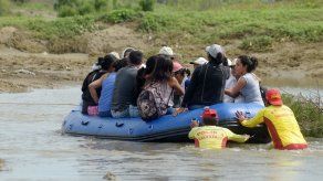 Trump ofrece ayuda a Perú y Colombia tras desastres naturales