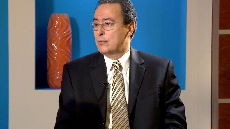 Vallarino pide no conformarse con renuncias, insta investigar actos de corrupción
