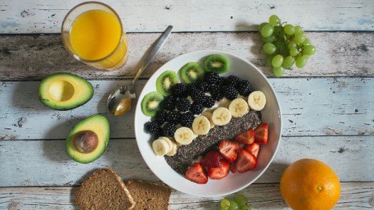 5 frutas ideales para el desayuno que mantienen estables tus niveles de azúcar