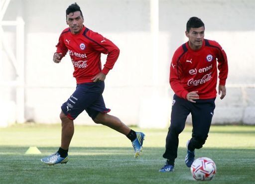 Chile y Uruguay sin margen de error en partido clave para sus ilusiones