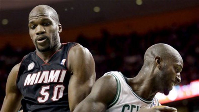 Celtics vencen 100-98 al Heat en 2 TE; Rondo fuera