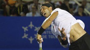 Nadal se resiente de lesión y es baja de Acapulco