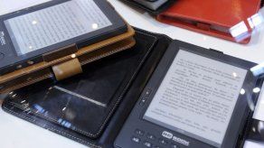 Juan Manuel de Prada despotrica contra los libros electrónicos desde Panamá