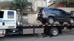 Durante la acción policial donde se desarrolló la fiesta clandestina en Calidonia también se colocaron 15 infracciones por obstruir el tránsito y vehículos mal estacionados. Durante la acción policial donde se desarrolló la fiesta clandestina en Calidonia también se colocaron 15 infracciones por obstruir el tránsito y vehículos mal estacionados.