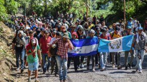 Pence dice que según Honduras caravana de migrantes fue financiada por Venezuela
