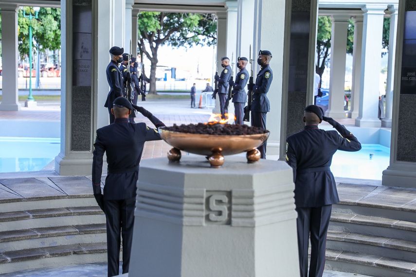 Actos en honor a los mártires de 1964 en el Centro de Capacitación Ascanio Arosemena.