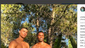 Cristiano Ronaldo presume de musculatura en sus relajantes vacaciones