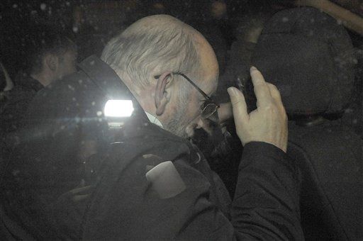 Cargos formales en Francia a exdirector de empresa de implantes