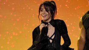 Camila Cabello defiende sus estrías y su barriga