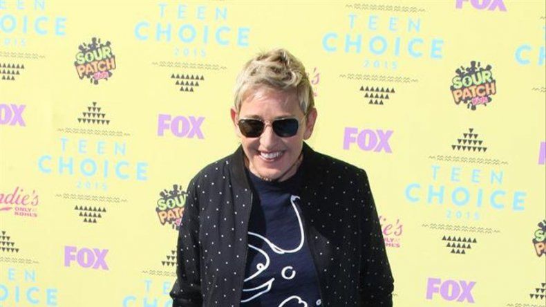 Ellen DeGeneres en los Teen Choice Awards: Tienes que estar orgulloso de ser diferente