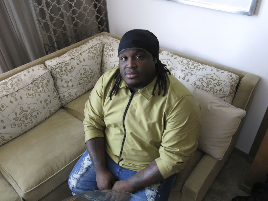 Sech es un amante del béisbol.