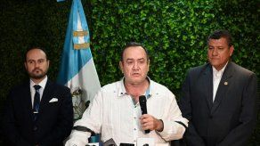 Giammattei acusa a Maduro de desestabilizar A.Latina y contaminar Guatemala