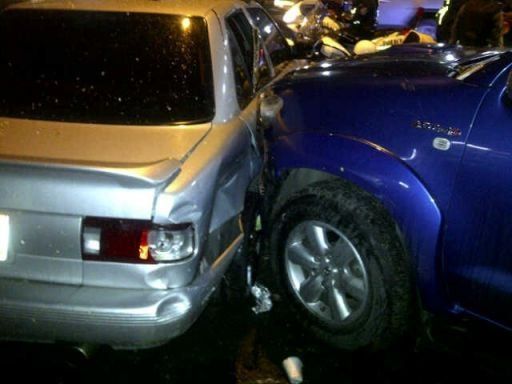 Accidente en Vía España deja tres personas heridas