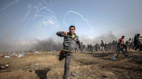 Israel bombardea el principal puerto de la Franja de Gaza