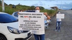 Padres de familia del IJA exigen se mantenga descuento en matrícula