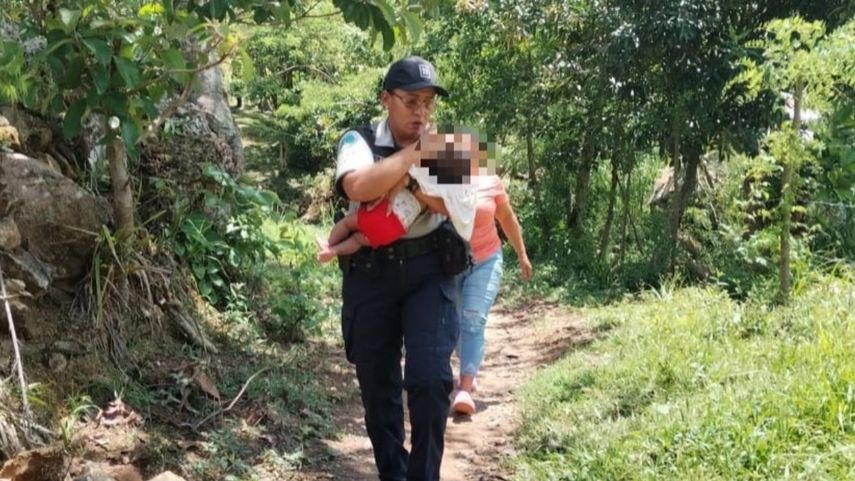 La Policía Nacional encuentra a la bebé sana y salva.