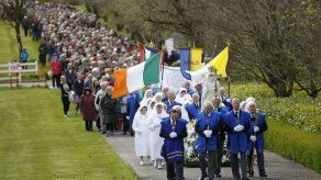 Irlanda: Autorizan quitar apoyo vital a embarazada