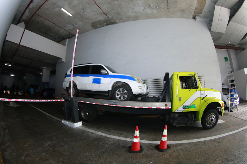 IFARHU remueve vehículos en desuso