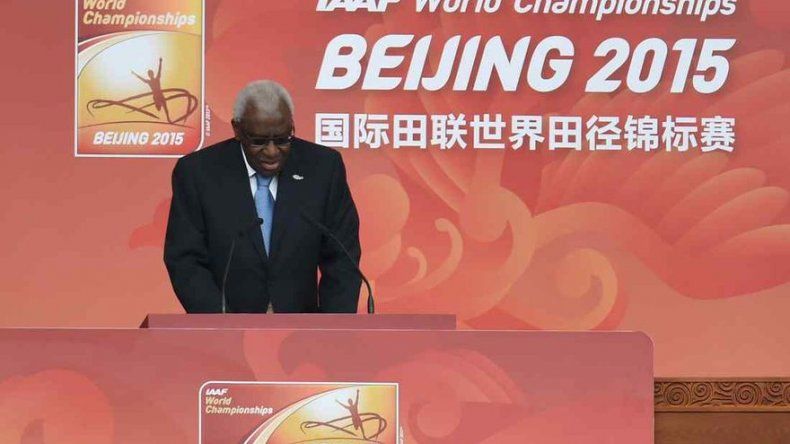 El COI suspende provisionalmente a Lamine Diack