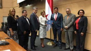 Presentan ante la Asamblea anteproyecto para mejorar atención a pacientes con ITS y VIH