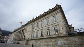 Actualmente, el salario de los congresistas es de unos 7,800 dólares mensuales.