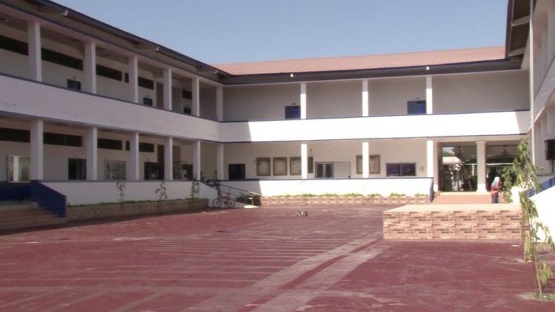 Suspenden las clases en el colegio José Daniel Crespo por trabajos de reparación