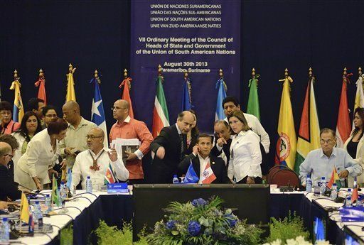 Cumbre de UNASUR readmite a Paraguay