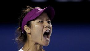 Li Na gana Abierto de Australia en tercer intento