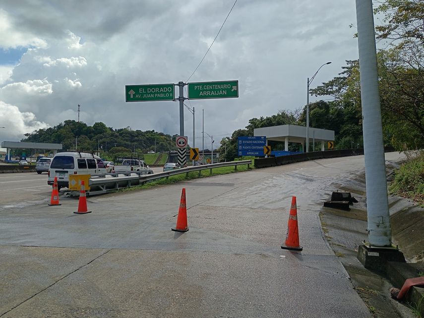 ENA cierra salida hacia el Puente Centenario por accidente en la Vía Centenario