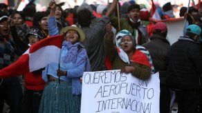 Ciudad minera mantiene paro contra gobierno de Morales