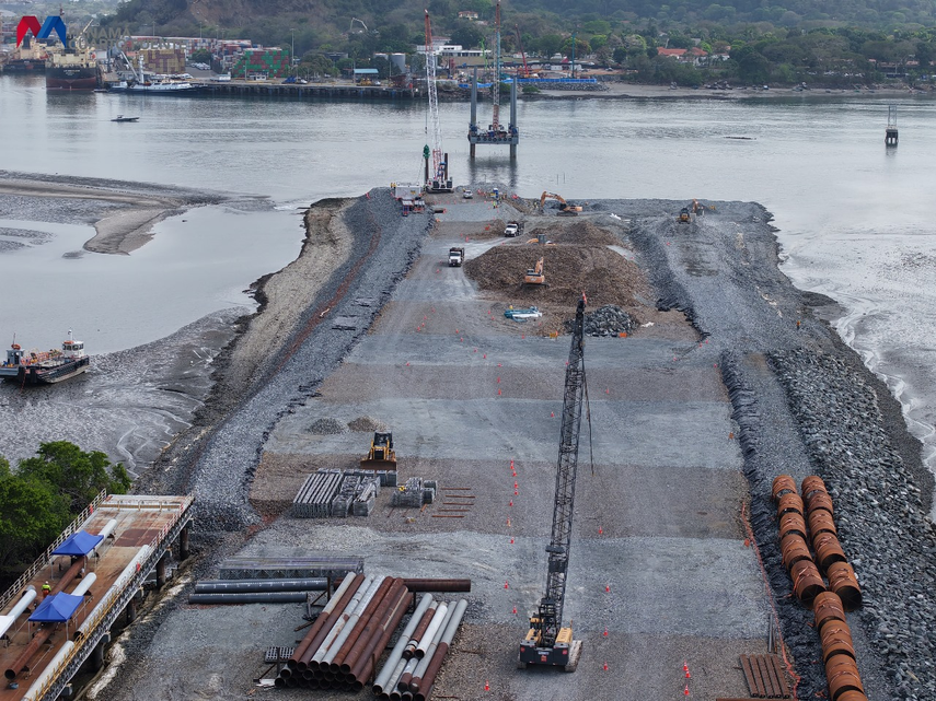 Oportunidades de trabajo en el megaproyecto del Cuarto Panamá Puente sobre el Canal.