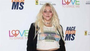 Elle King anuncia su reconciliación con su padre: el humorista Rob Schneider