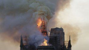 El papa desea la movilización de todos para reconstruir Notre Dame El papa desea la movilización de todos para reconstruir Notre Dame
