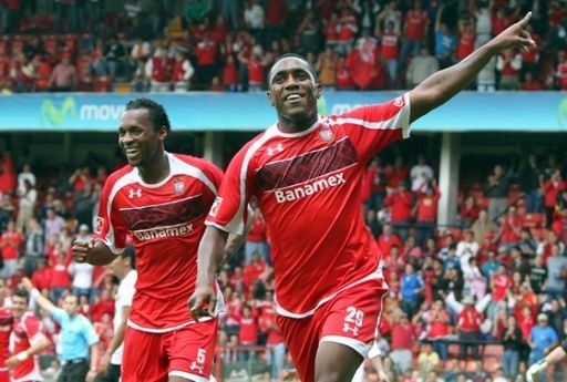 Luis Tejada anota en su debut y lleva a Toluca al liderato