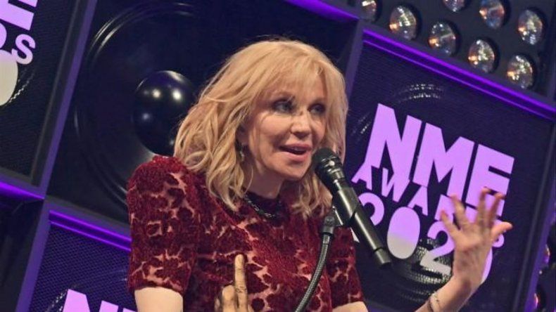 Courtney Love lleva 18 meses sobria