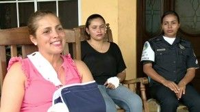 Policías cuentan cómo evitaron que el bebé fuera lanzado de un multifamiliar Policías cuentan cómo evitaron que el bebé fuera lanzado de un multifamiliar