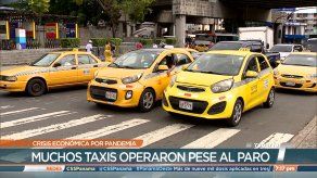 Usuarios se quejan del servicio de los taxis en medio de las protestas de los transportistas