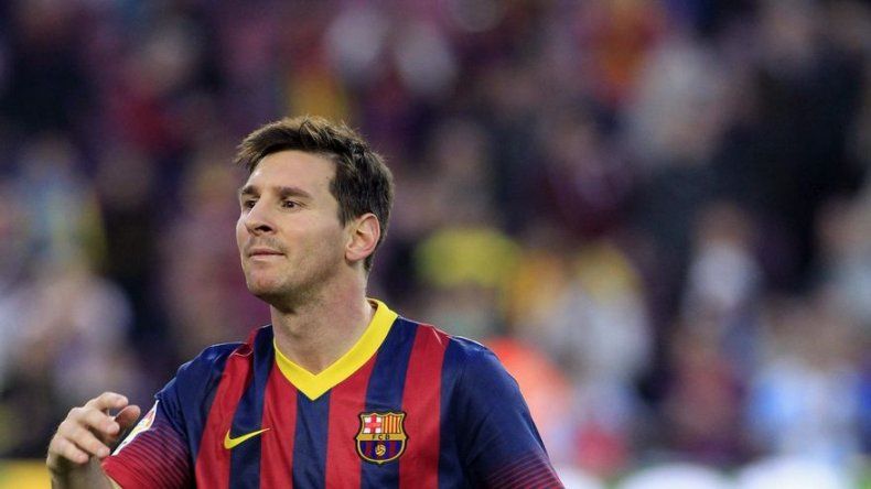 Messi estrena unas botas para conmemorar el récord de goles como azulgrana