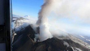 Zona cercana a cráter de volcán Copahue considerada de alto peligro