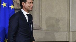 Giuseppe Conte renuncia al cargo de primer ministro de Italia