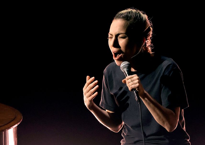 Lady Gaga durante su presentación en los Premios&nbsp; Oscar 2023.