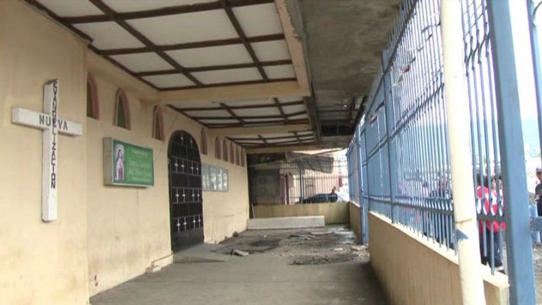 Varios heridos tras caída de losa en Avenida México