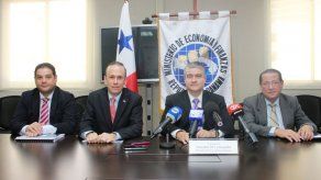 MEF presenta Cierre Fiscal del 2014