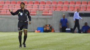 Kellys y Aguilar serán los árbitros en semis del Apertura