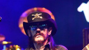 Las cenizas del roquero Lemmy se repartieron entre sus amigos en el interior de balas