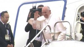 El papa vuelve a Roma tras expresar su rechazo al arma nuclear en Japón El papa vuelve a Roma tras expresar su rechazo al arma nuclear en Japón