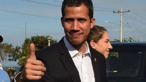 Guaidó cierra en Ecuador su gira latinoamericana y anuncia regreso Venezuela