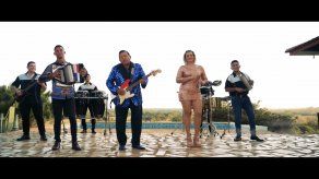 Lucho de Sedas estrena Vives en mis sueños