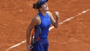 Svitolina sorprende a ex campeona Ivanovic en Francia